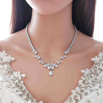 Best Necklace for Deep V-Neck Dresses